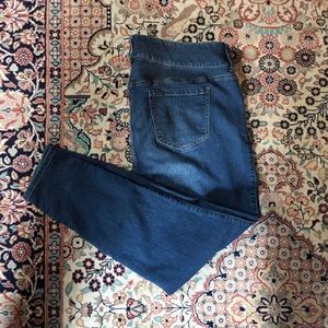 Torrid Medium Wash Jegging